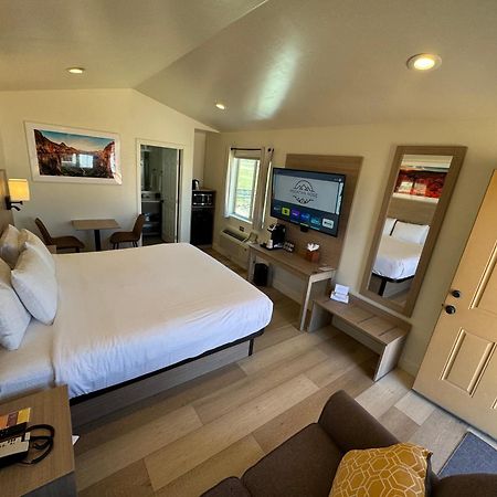 Mountain Ridge Cabins & Lodging Between Bryce And Zion National Park Hatch Εξωτερικό φωτογραφία