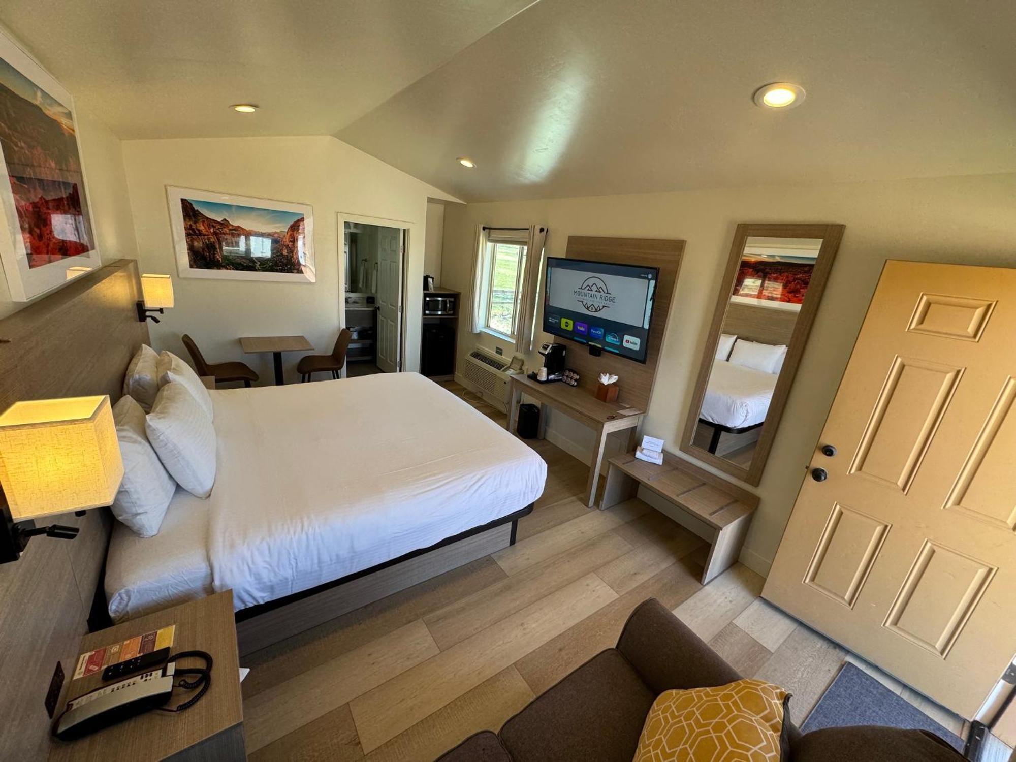 Mountain Ridge Cabins & Lodging Between Bryce And Zion National Park Hatch Εξωτερικό φωτογραφία