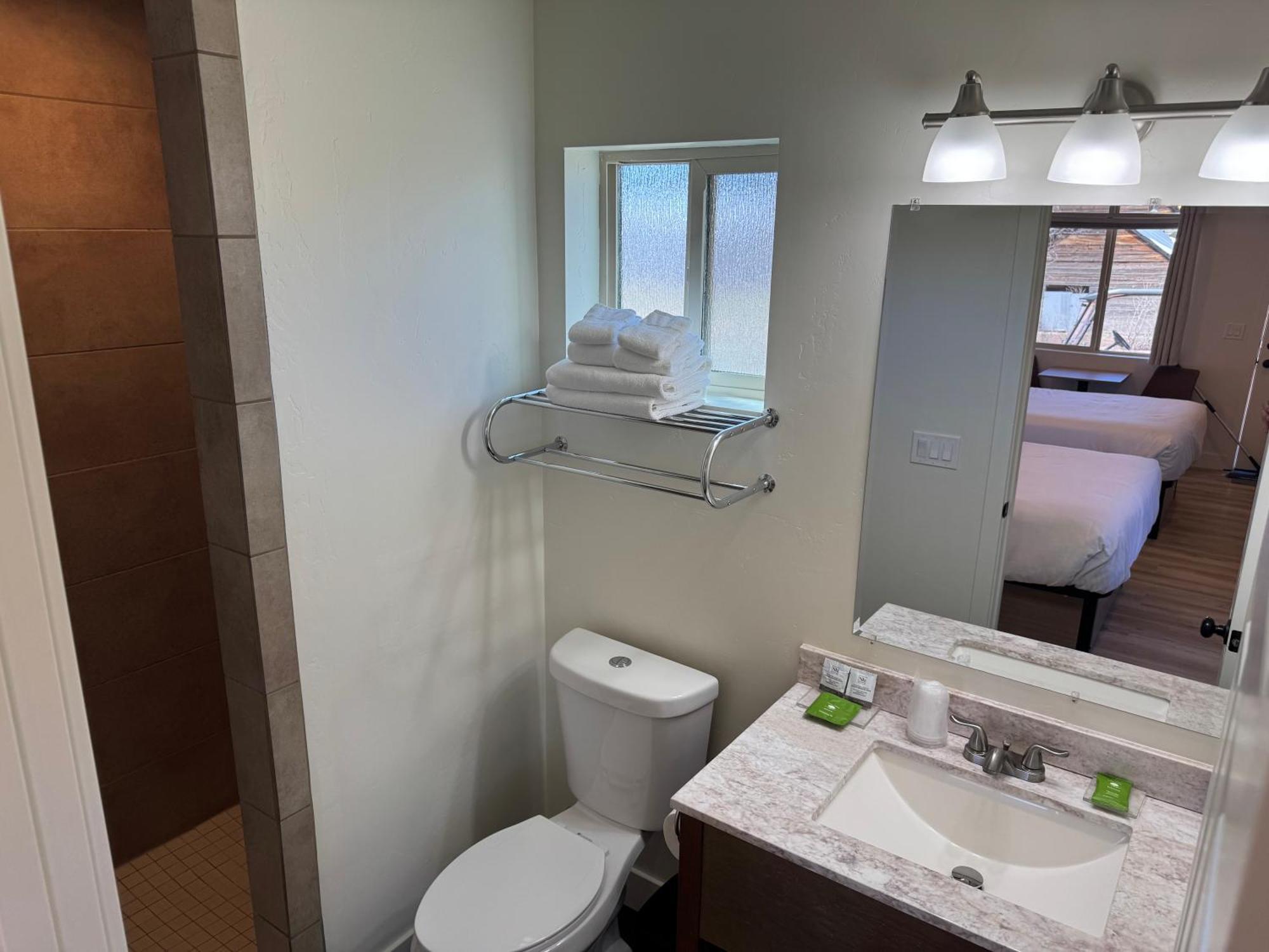 Mountain Ridge Cabins & Lodging Between Bryce And Zion National Park Hatch Εξωτερικό φωτογραφία
